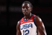 霍勒迪17天夺两冠！FIBA进攻有别 防守才是硬通货！