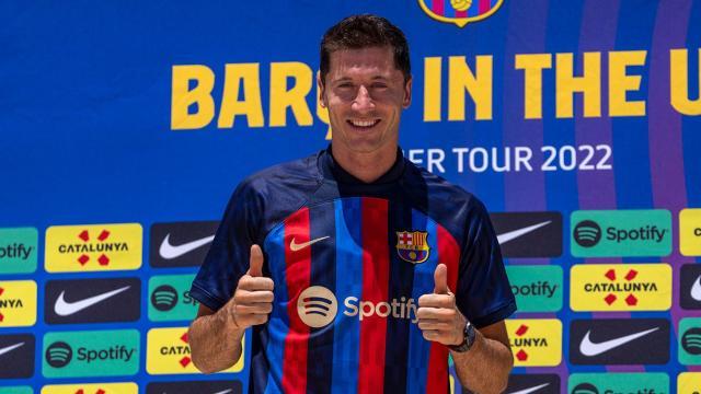 1659173437098040365.jpeg robert-lewandowski-en-su-presentacion-como-cule.jpeg